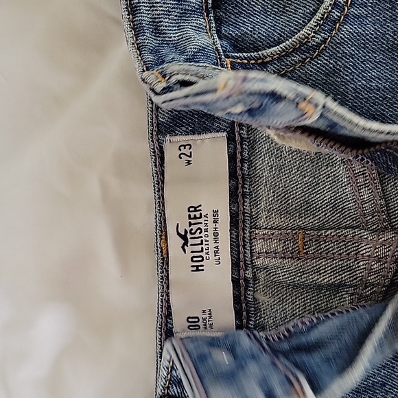 Hollister jean skirt - Picture 3 of 3